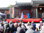 歙县“送戏进万村”活动走进徽州古城