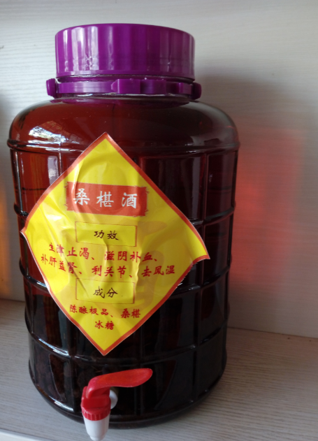 传统手工酿造纯粮食酒。高粱酒{bbname}bbs.ahv.cc
