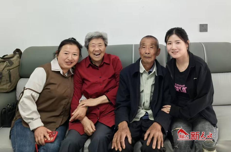 麦积民警助力 陕西八旬老人寻回失散50余载的妹妹{bbname}bbs.ahv.cc